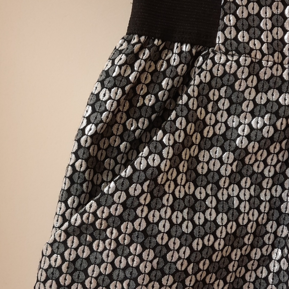 NWT, Aqua Black and Silver Metallic Skirt - Picture 4 of 9